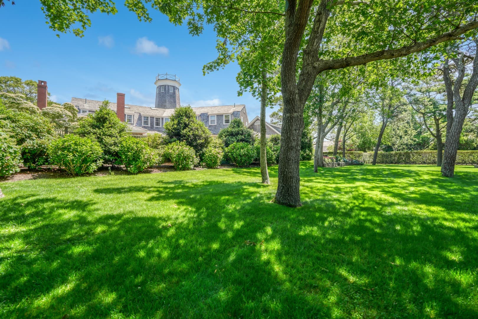 14 Starbuck Neck Road & 23 Thayer Street
